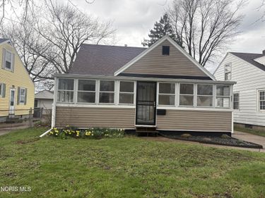 221 Orville Drive, Toledo, OH 43612