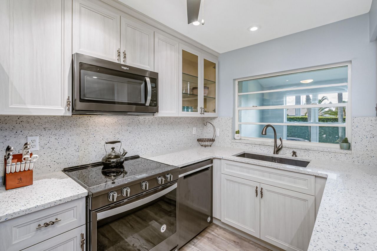 517 Summerset Court , Indian Harbor Beach, FL 32937 Photo