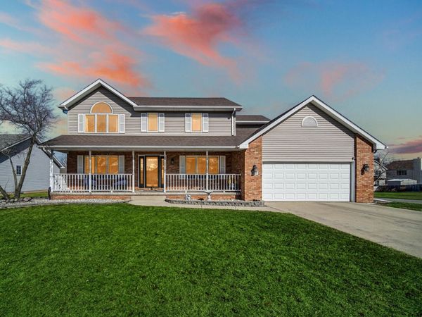 225 Beiriger Drive, Dyer, IN 46311