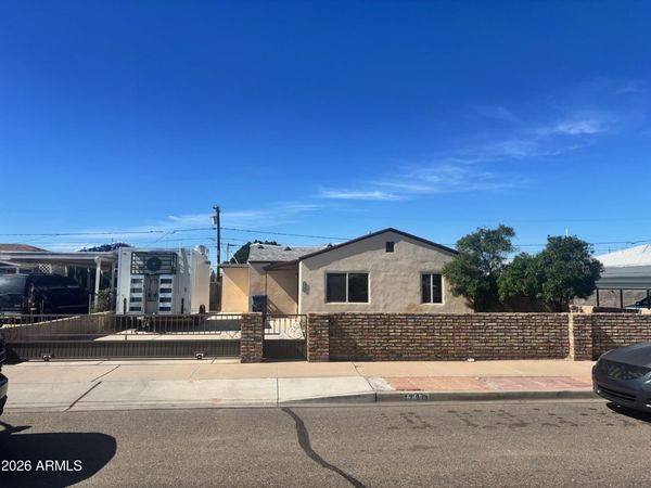 1720 S 10th Avenue, Yuma, AZ 85364