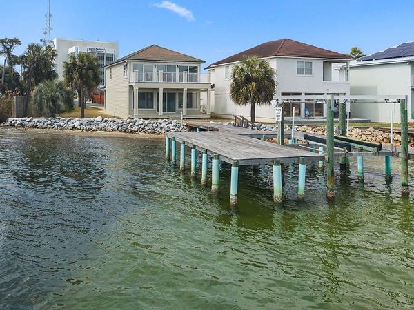 901 Lighthouse Road, Fort Walton Beach, FL 32547