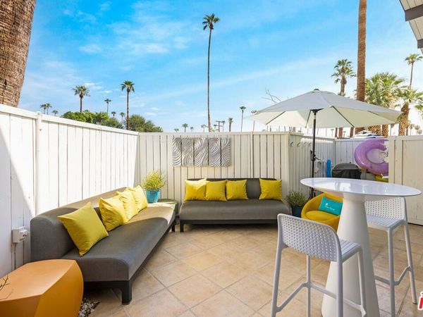 1111 E Palm Canyon Drive, Unit 107, Palm Springs, CA 92264
