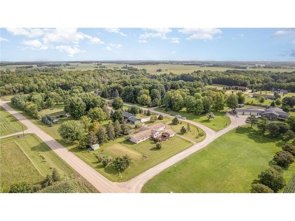 38630 Woodview Lane, Le Center, MN 56057