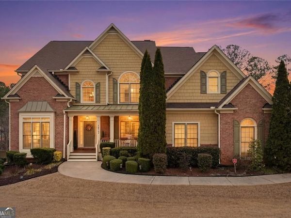 1915 Brackendale Road NE, Kennesaw, GA 30152