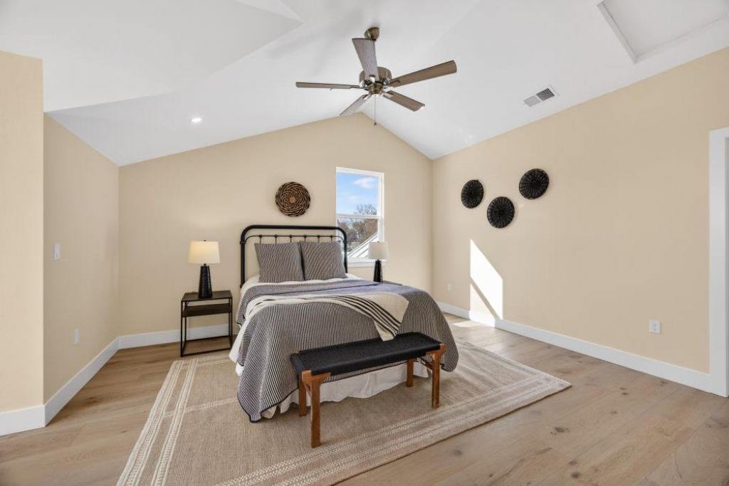 25265 Carlsbad Ave, Davis, CA 95616 Photo