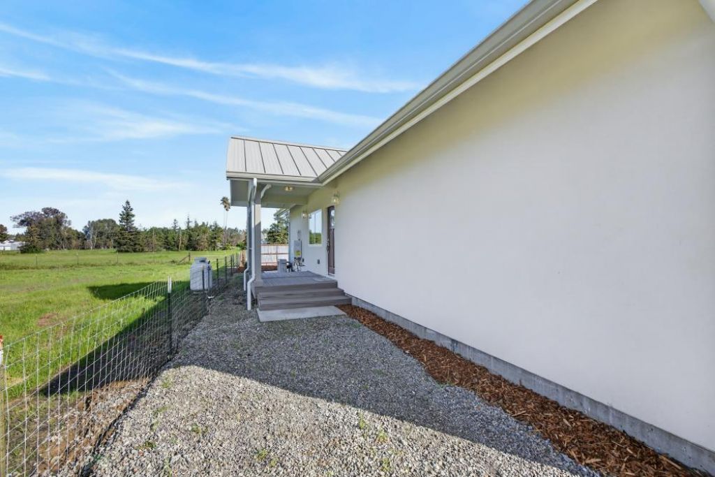 25265 Carlsbad Ave, Davis, CA 95616 Photo