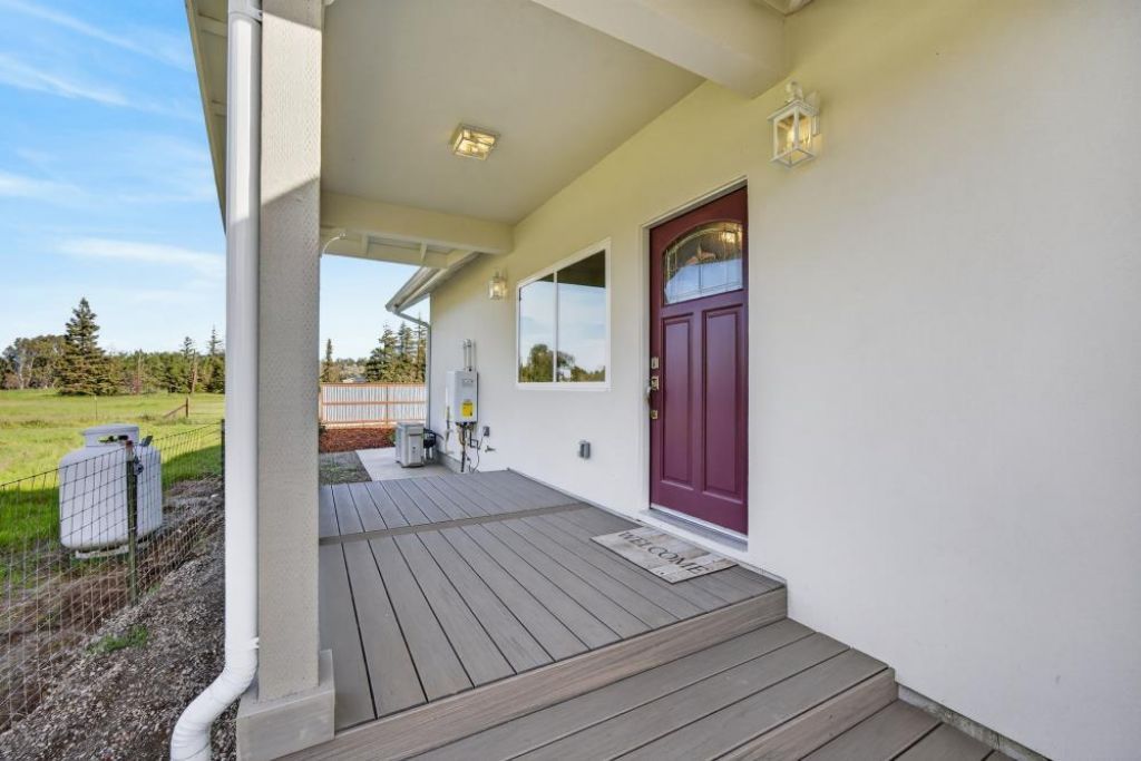 25265 Carlsbad Ave, Davis, CA 95616 Photo