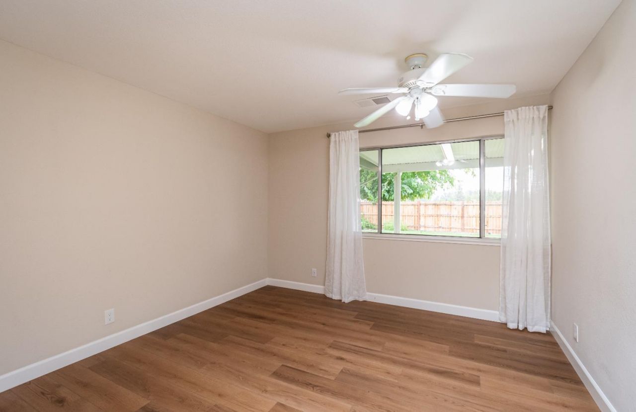 25265 Carlsbad Ave, Davis, CA 95616 Photo