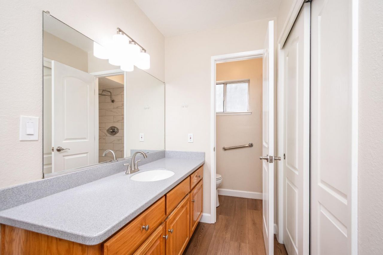 25265 Carlsbad Ave, Davis, CA 95616 Photo