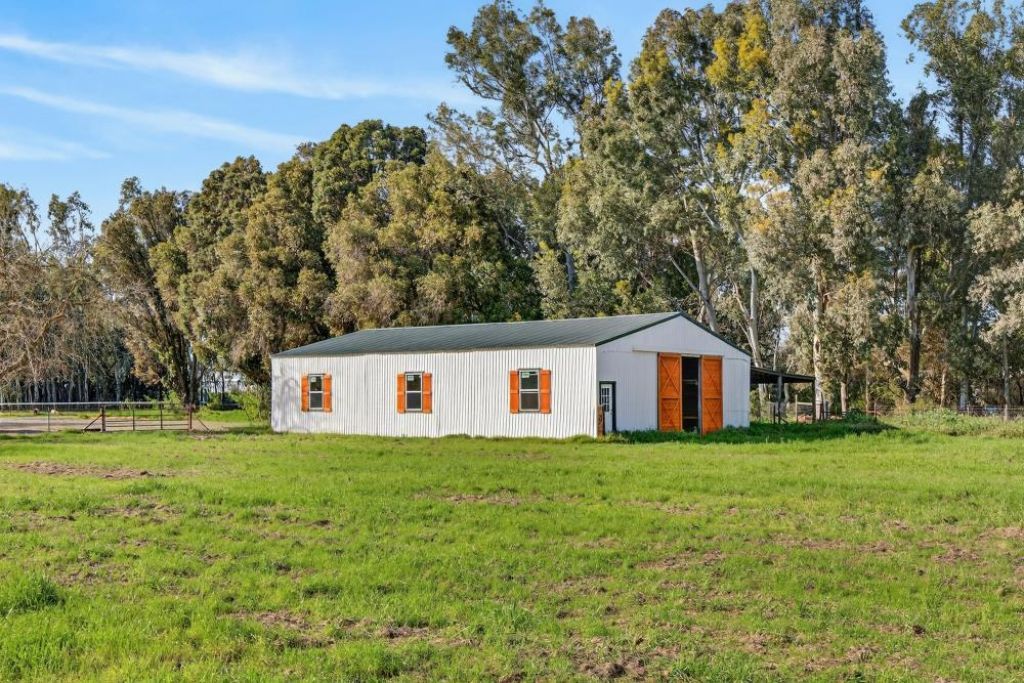 25265 Carlsbad Ave, Davis, CA 95616 Photo