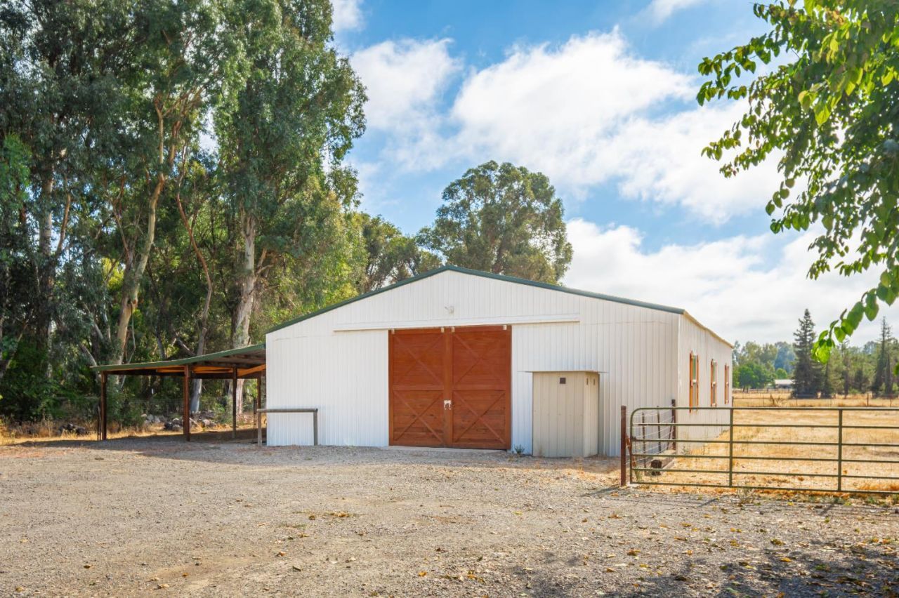 25265 Carlsbad Ave, Davis, CA 95616 Photo