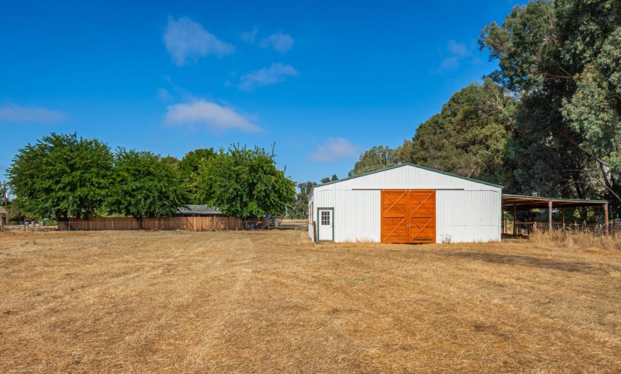 25265 Carlsbad Ave, Davis, CA 95616 Photo