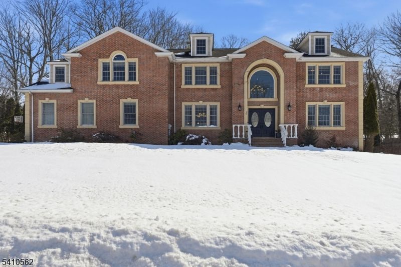 25 Page Dr, Oakland, NJ 07436 Main Photo