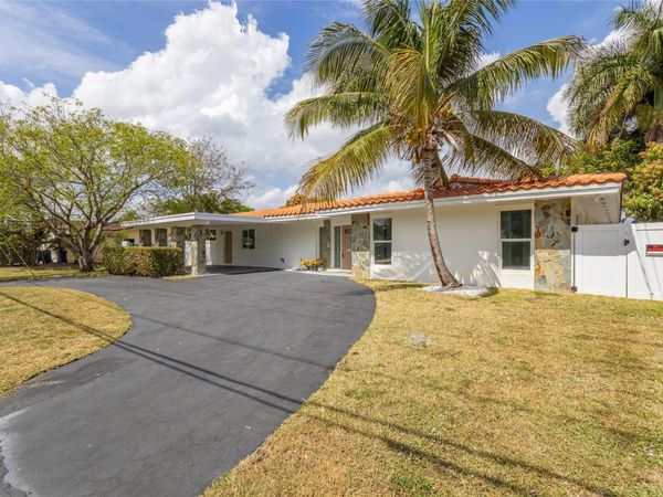 2255 NE 207th Street, Miami, FL 33180