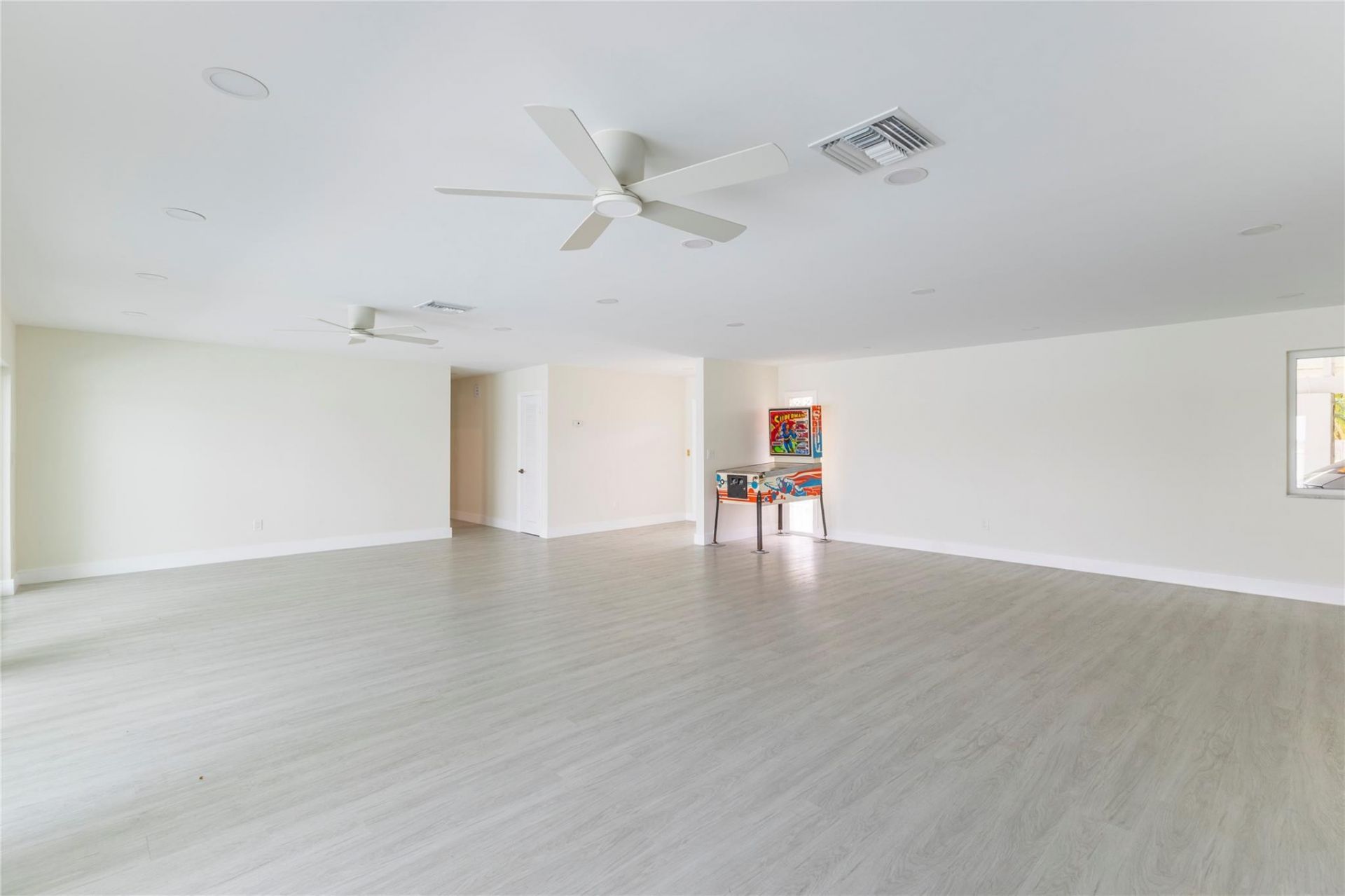 2255 NE 207th Street, Miami, FL 33180 Photo