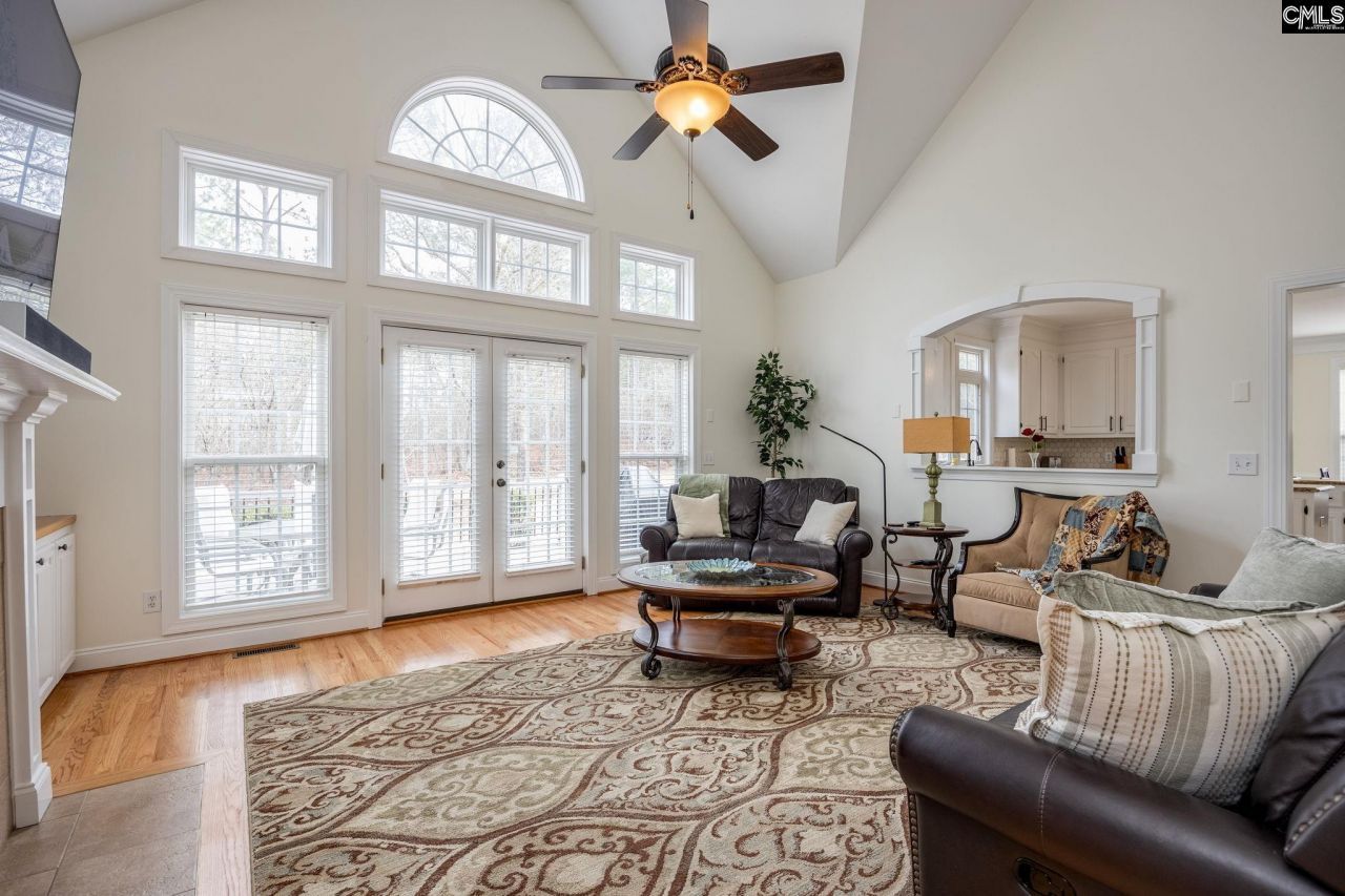 16 Lillifield Drive Photo 19