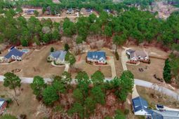 16 Lillifield Drive photo 4