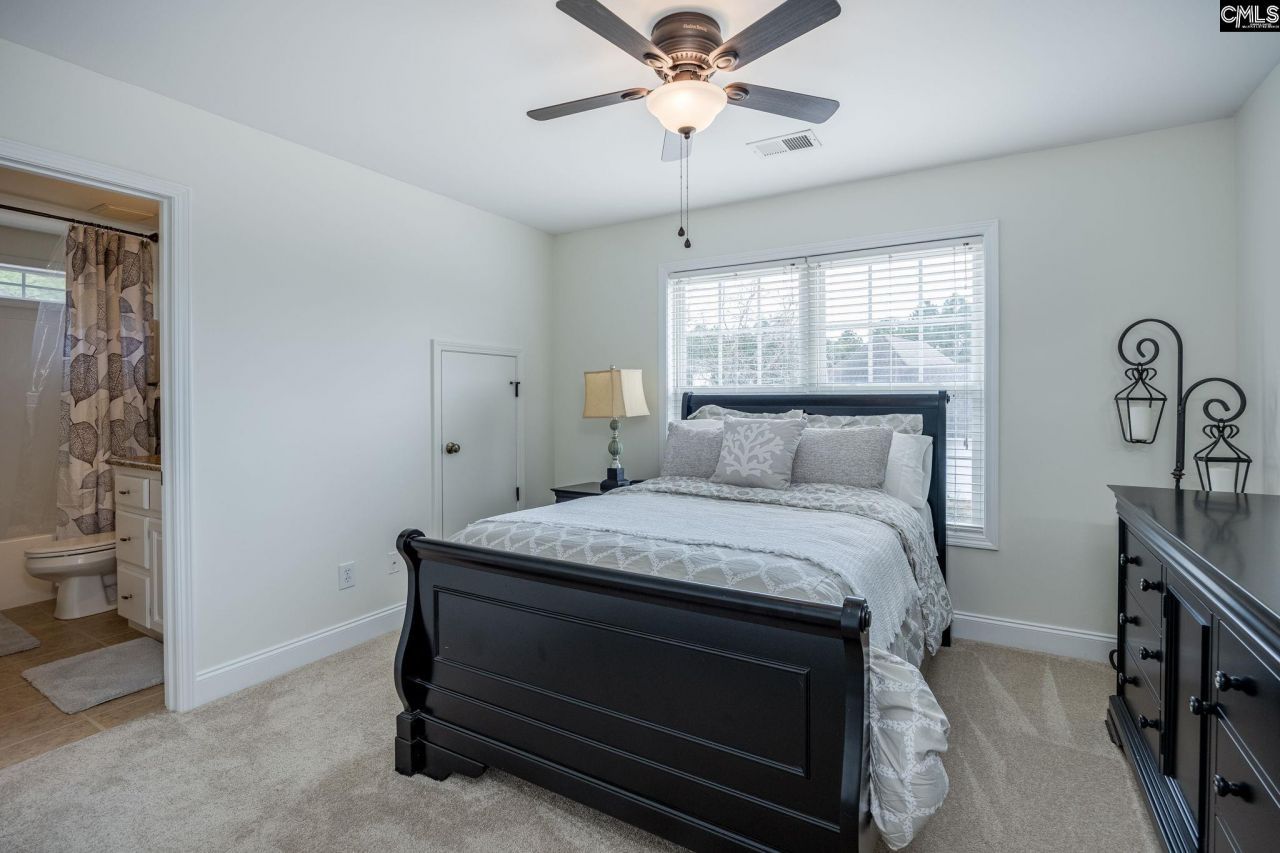 16 Lillifield Drive Photo 47