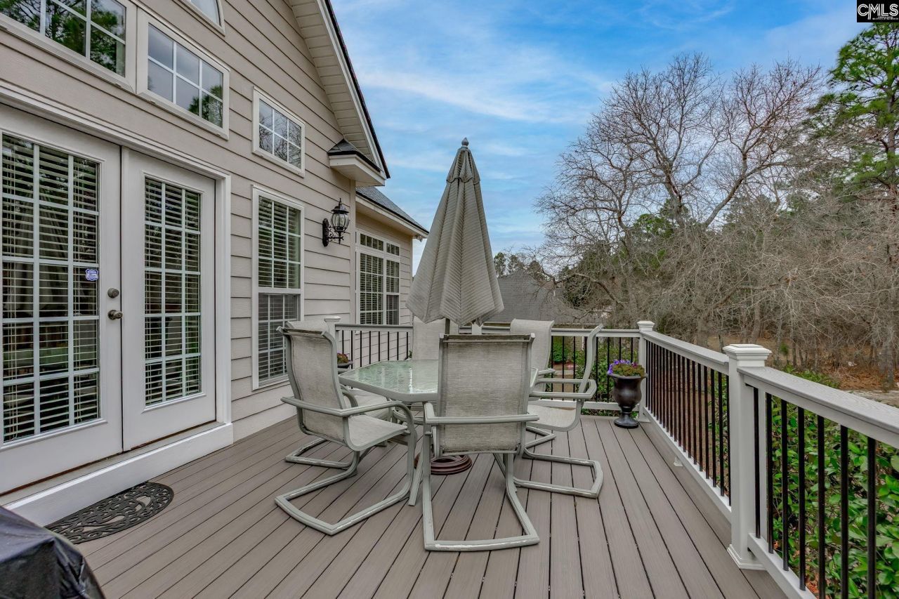 16 Lillifield Drive Photo 60