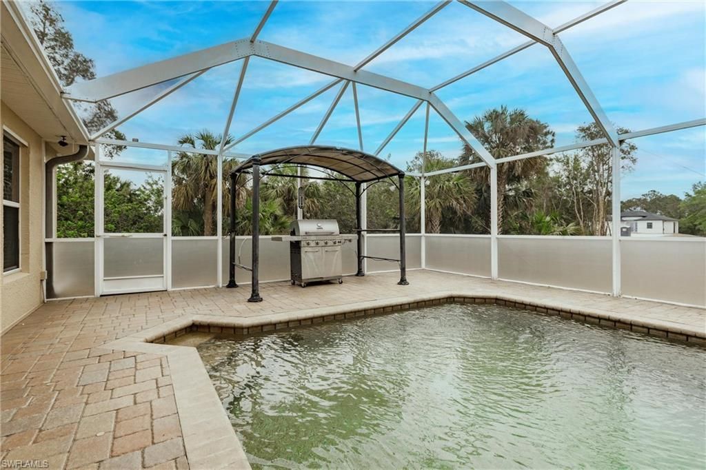 324 Parkdale Blvd, Lehigh Acres, FL 33974 Photo