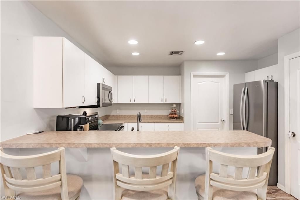 324 Parkdale Blvd, Lehigh Acres, FL 33974 Photo