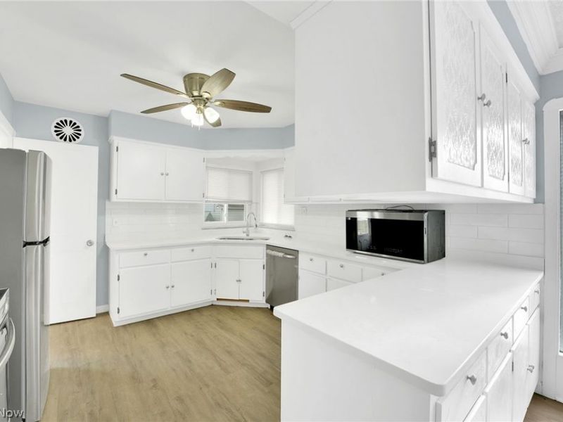 20857 Fairpark Drive, Fairview Park, OH 44126 Photo 6