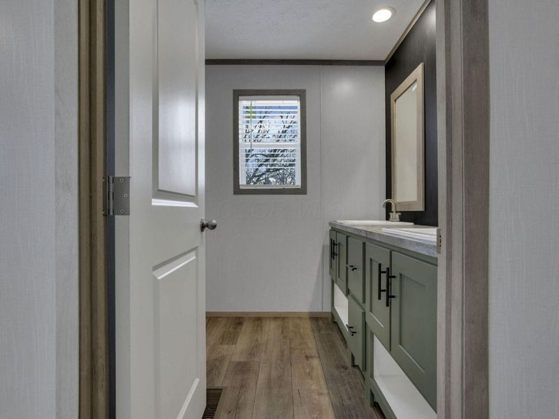 1330 Hanover Road, Unit Lot 0212, Delaware, OH 43015 Photo 16