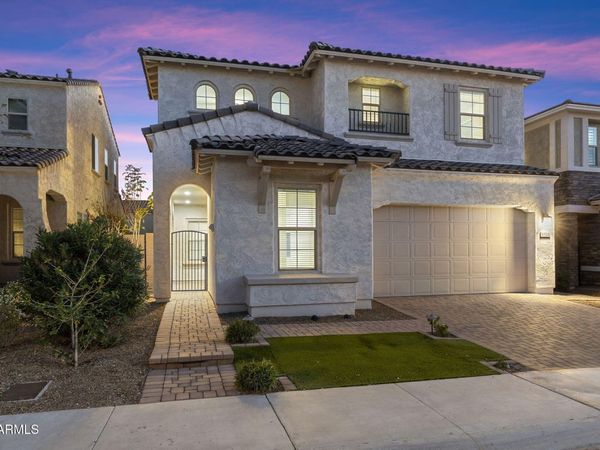 3511 E CREST Lane, Phoenix, AZ 85050