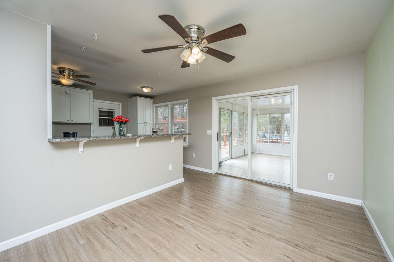 210 Jimbo Road Photo 14