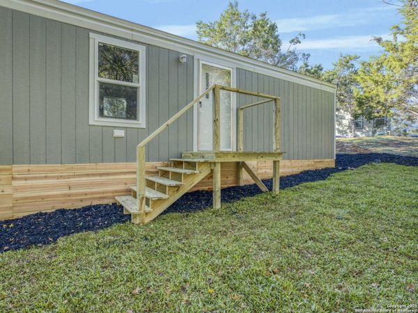 1230 Greenbriar, Canyon Lake, TX 78133