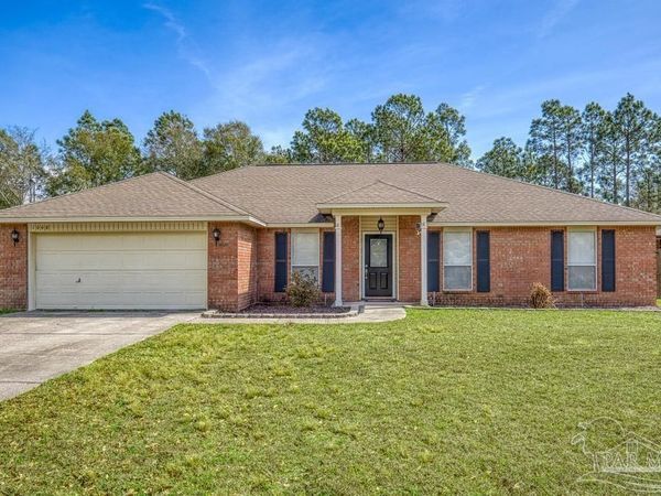 1068 Joaquin Dr, Pensacola, FL 32506
