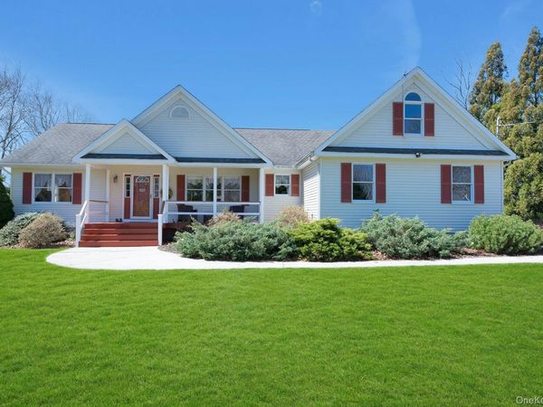 3045 Rocky Point Road, East Marion, NY 11939