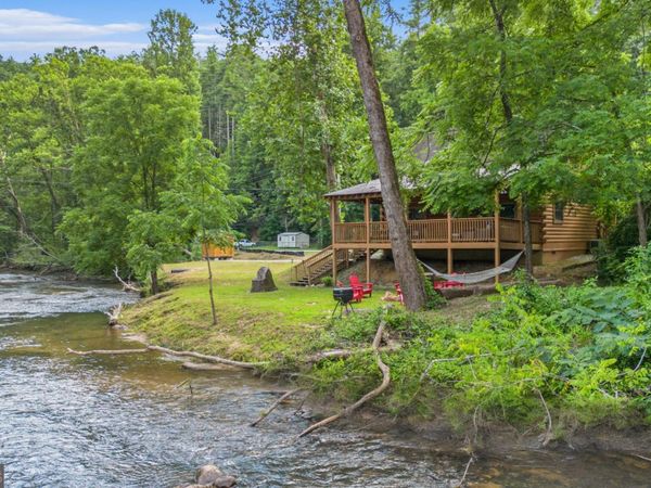 9139 Old 441 S, Lakemont, GA 30552