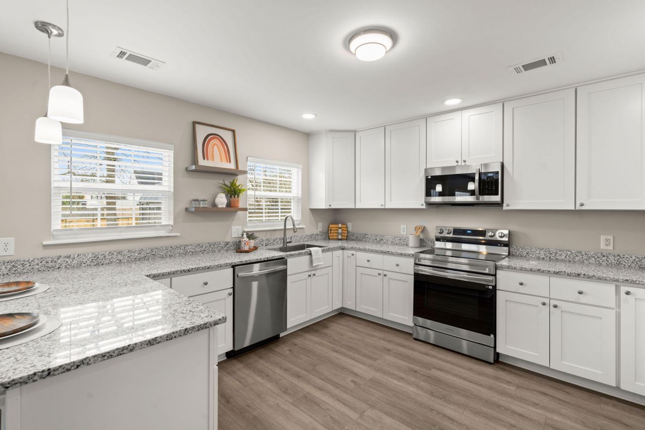 2007 Robin Wood Boulevard Photo 11