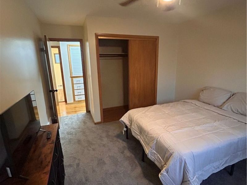 8523 Columbia Road, Olmsted Falls, OH 44138 Photo 10