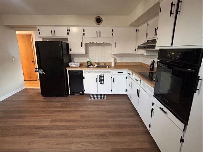 8523 Columbia Road, Olmsted Falls, OH 44138 Photo 4