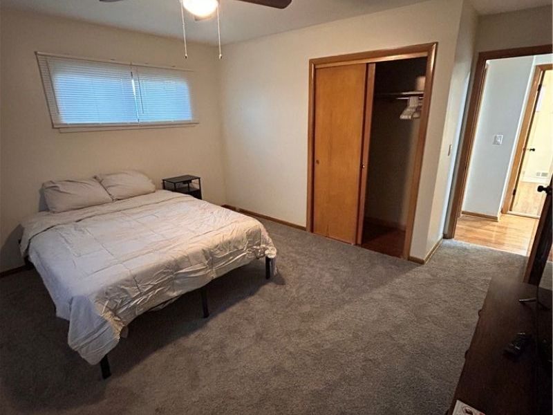 8523 Columbia Road, Olmsted Falls, OH 44138 Photo 9