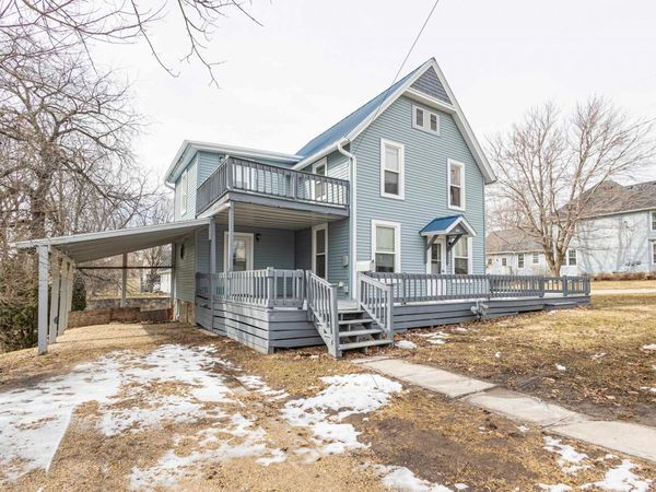 500 S Court Street, Platteville, WI 53818