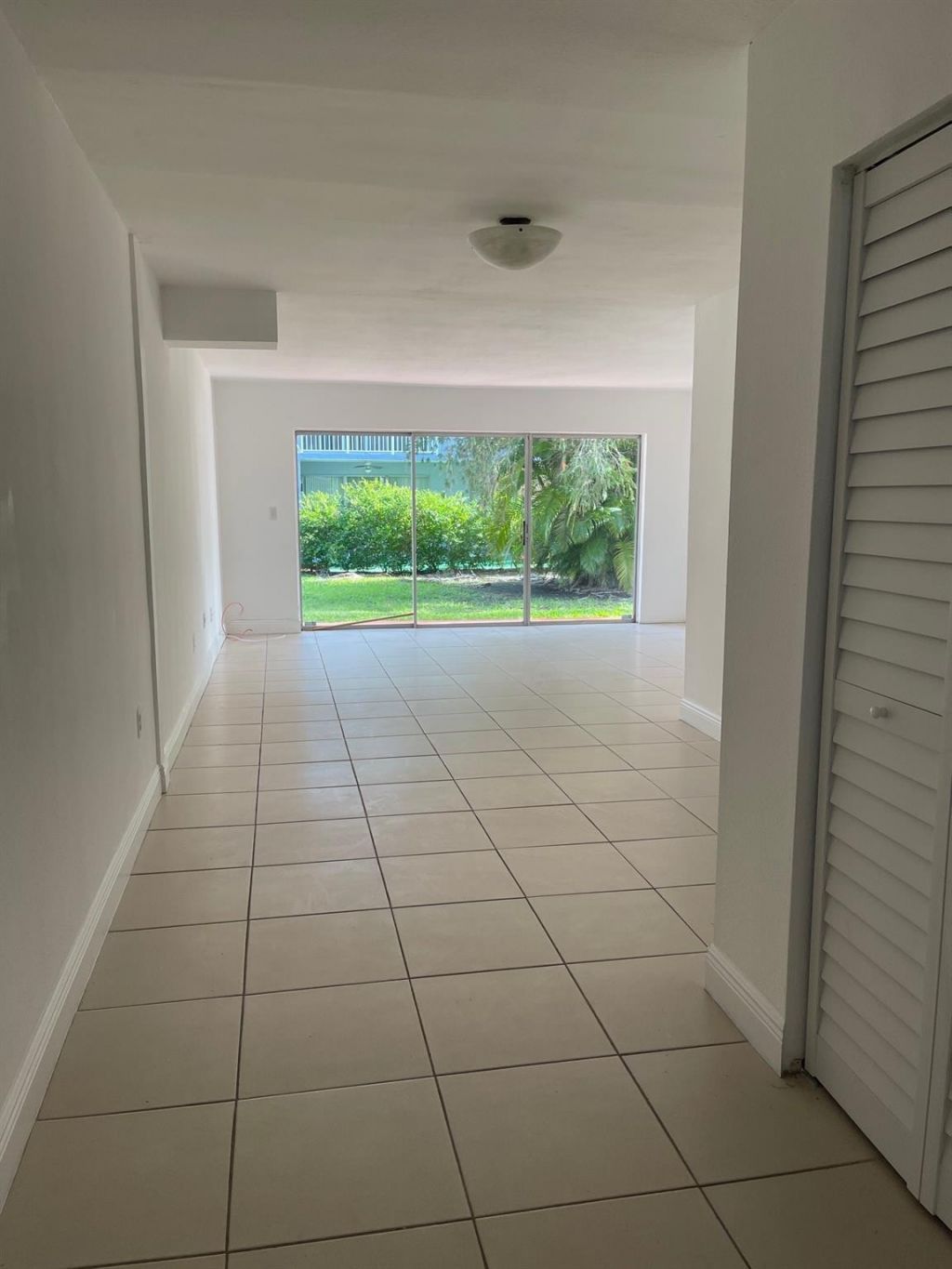 9365 Fontainebleau Boulevard, Unit E117, Miami, FL 33172 Photo