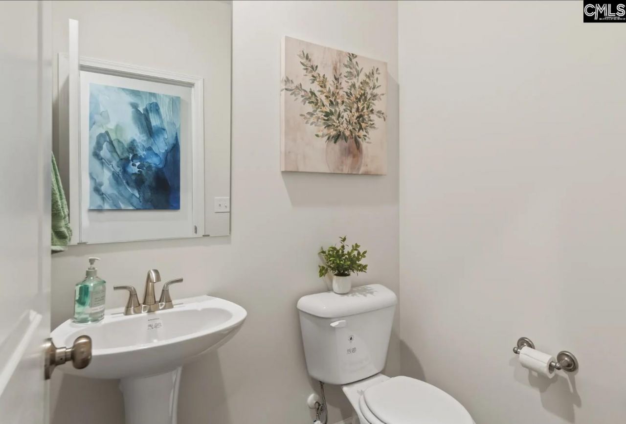 5193 Tullamore Drive Photo 6