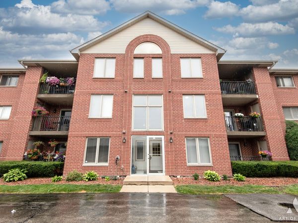 11110 E Cove Circle , Unit 2A, Palos Hills, IL 60465