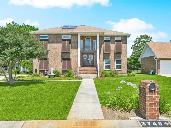 3740 LAKE LYNN Drive , Gretna, LA 70056