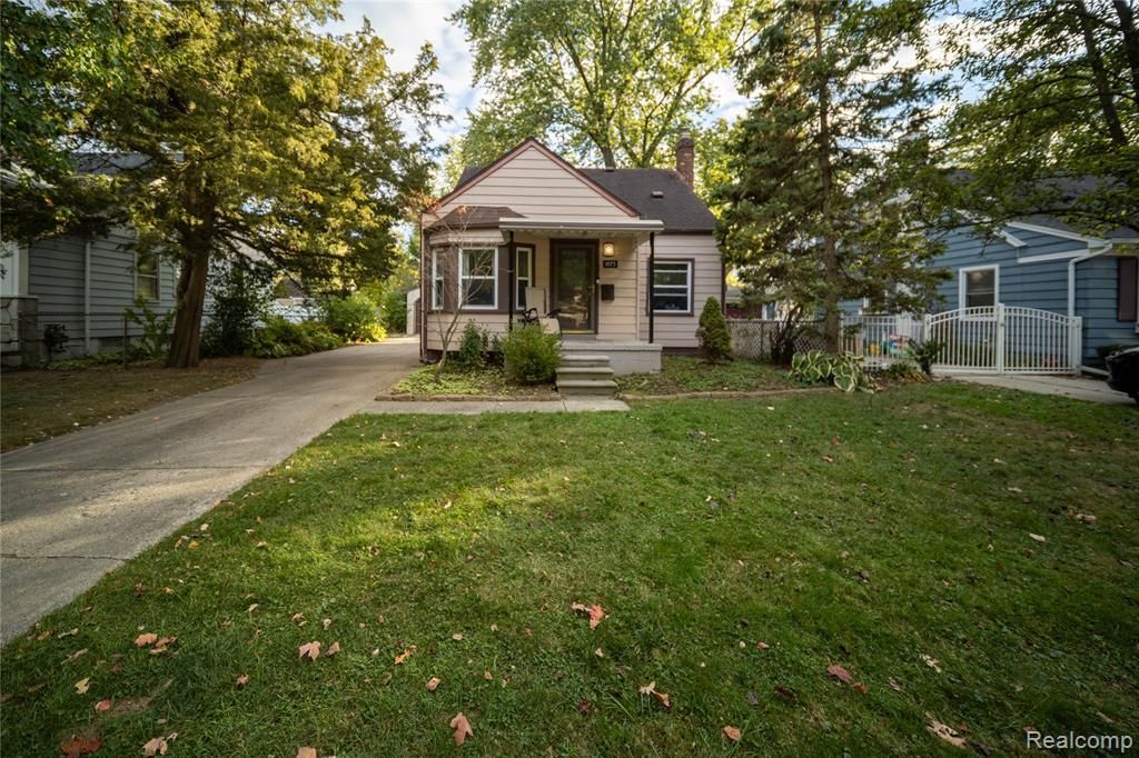 1673 West Boulevard, Berkley, MI 48072 Main Photo