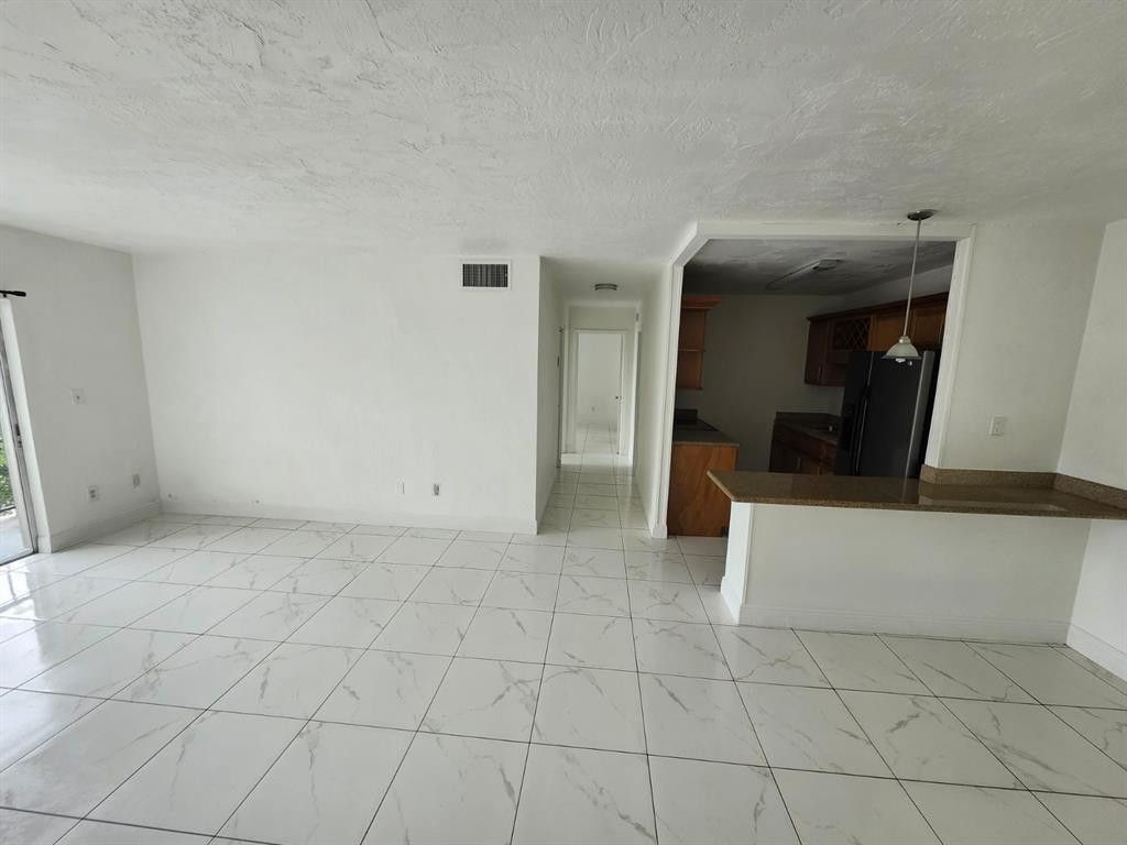 5505 NW 7th Street, Unit W301, Miami, FL 33126 Photo