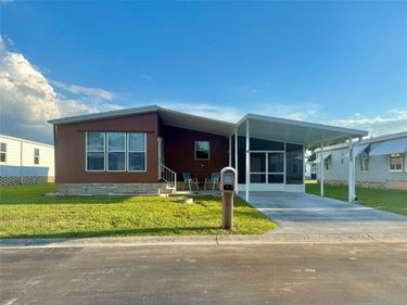 225 N SAINT THOMAS CIRCLE , APOLLO BEACH, FL 33572