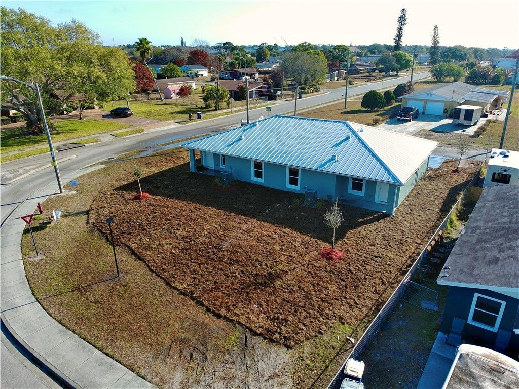 1795 N 16th Court, Fort Pierce, FL 34950 Photo