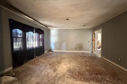 408 Eva Loop photo 4