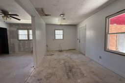 408 Eva Loop photo 4