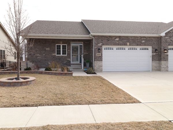 26525 W Stephanie Drive, Channahon, IL 60410