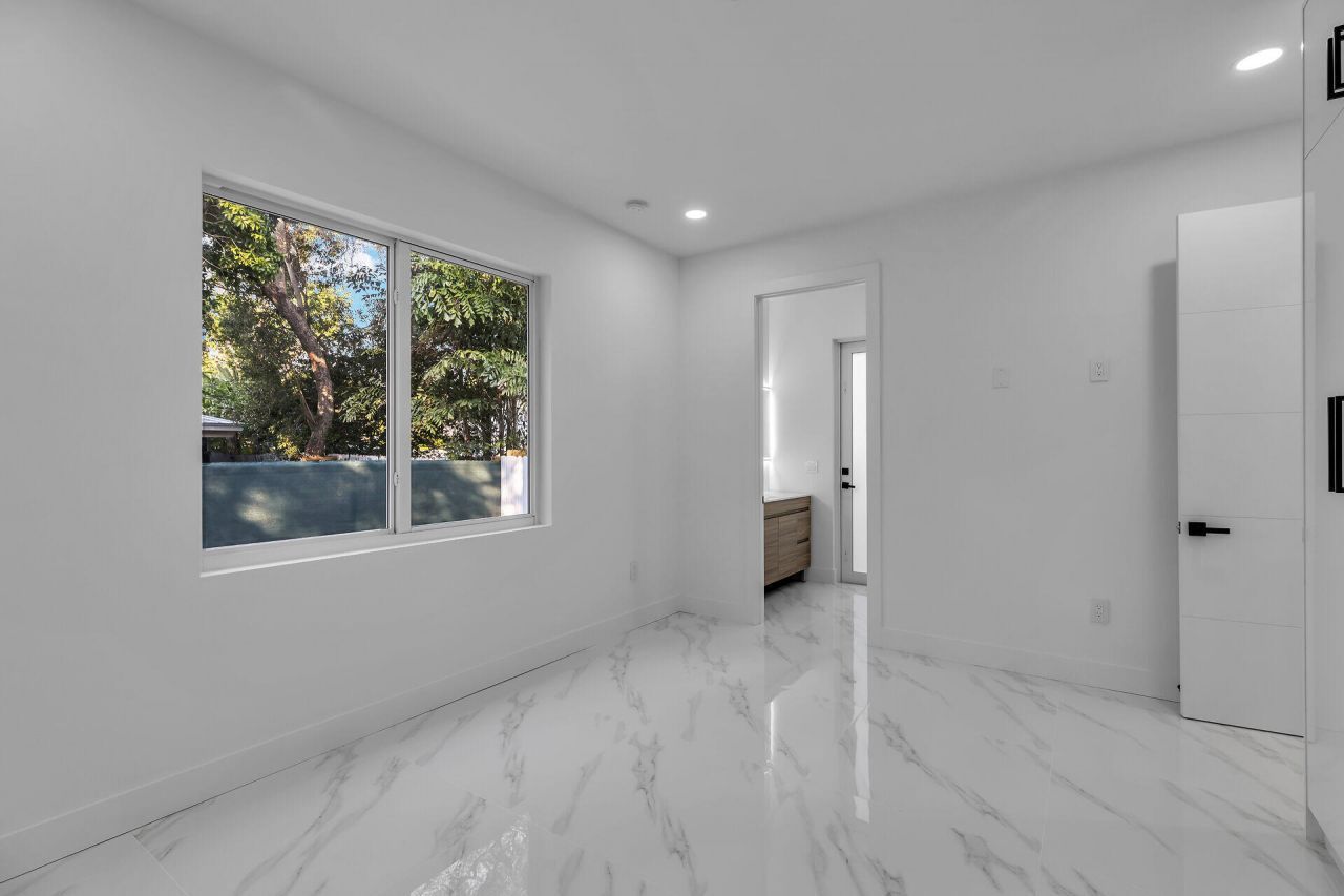 46 Transylvania Avenue, Key Largo, FL 33037 Photo